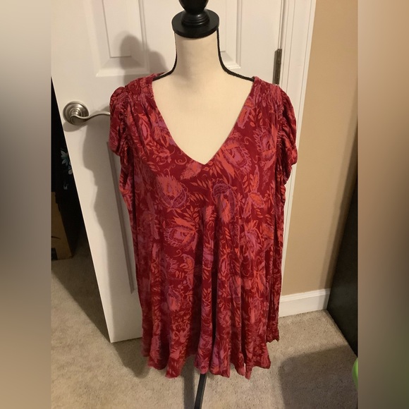 Large long sleeved Free People shirt